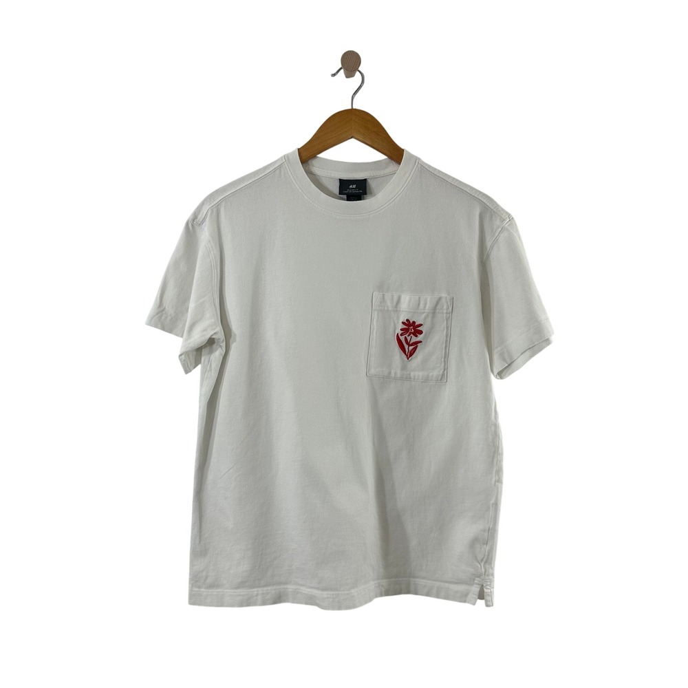 HM Relaxed Fit White 100% Cotton Pocket T-Shirt Red Flower Embroidered Womens XS